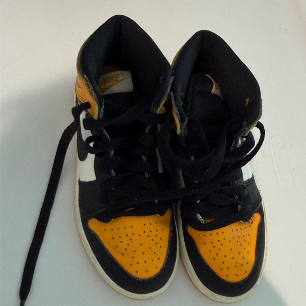 Nike Air Jordan Kids High-Top Sneakers in Yellow, Black & White